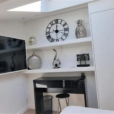 R.d.v. Duplex Center *