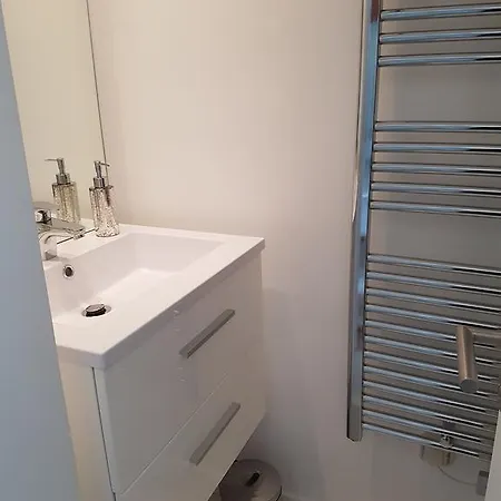 R.d.v. Duplex Center *