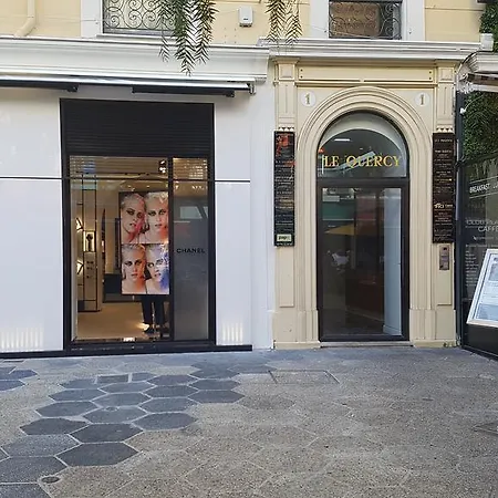 R.d.v. Duplex Center * Nice